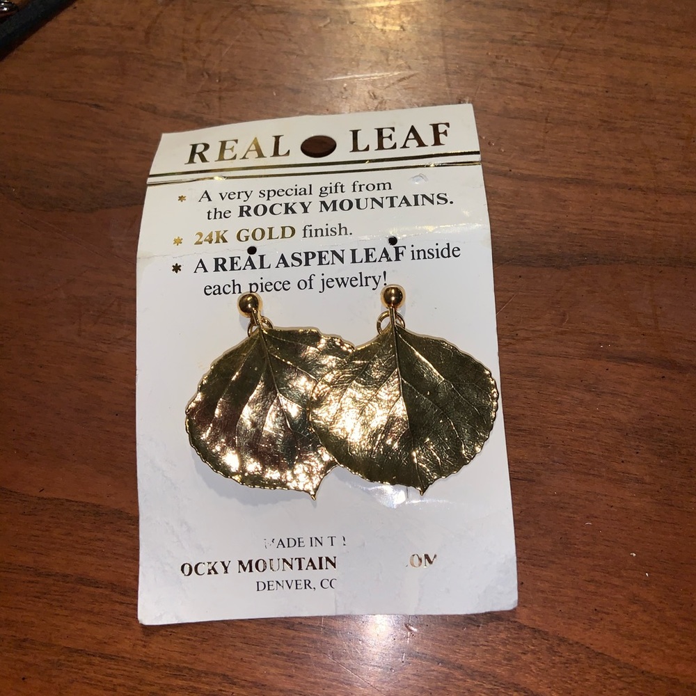 earrings - Picture 3 of 5